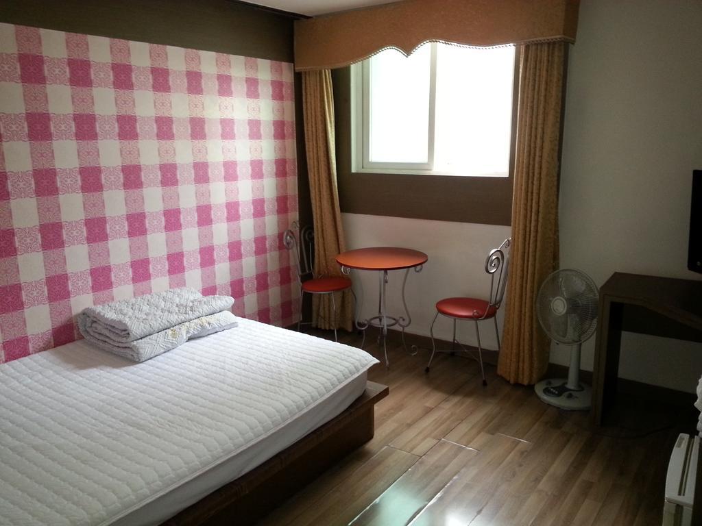 Egg Motel Busan Kamer foto